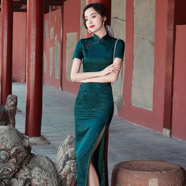 ethnic clothing women dark green cheongsam 2021 temperament improved retro chinese style dress summer long, Red
ethnic clothing women dark green cheongsam 2021 temperament improved retro chinese style dress summer long, Red