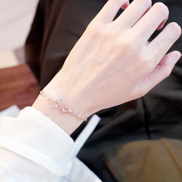 bangle va-132 forest small fresh butterfly flower bracelet female japanese and korean exquisite micro-inlaid zircon, Black
bangle va-132 forest small fresh butterfly flower bracelet female japanese and korean exquisite micro-inlaid zircon, Black