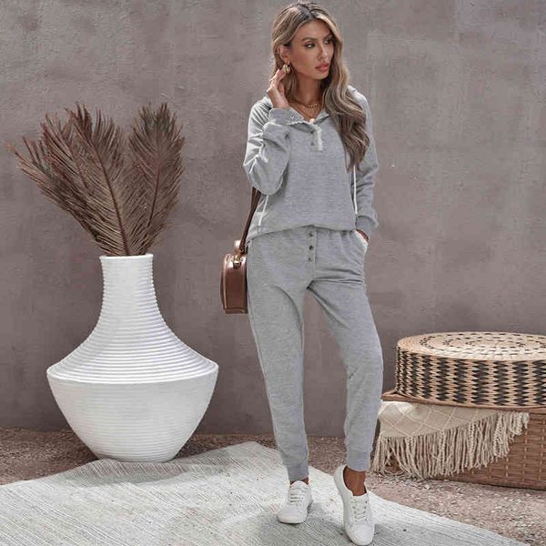 hooded sweater pants suit new autumn and winter solid lace fashion leisure wear out home suit, Black;red
hooded sweater pants suit new autumn and winter solid lace fashion leisure wear out home suit, Black;red