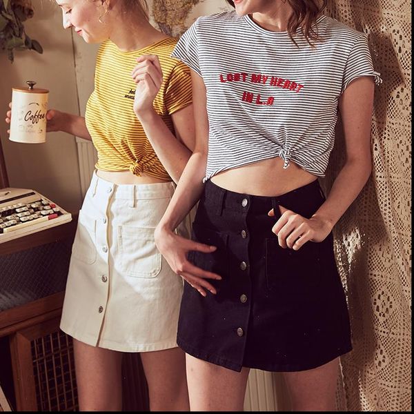 2021 fashion a line korean mini jeans skirt single breast button slim waist denim skirts summer skirt women, Black
2021 fashion a line korean mini jeans skirt single breast button slim waist denim skirts summer skirt women, Black