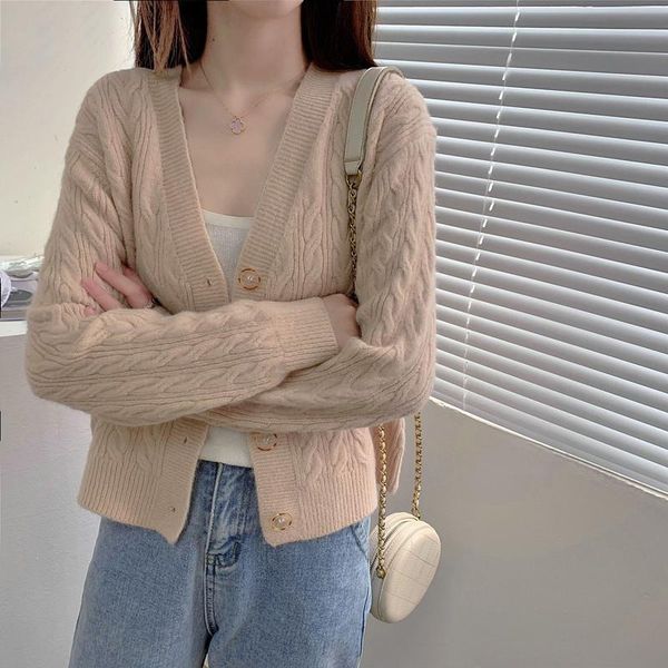 women's knits & tees cropped cardigan crop sweater ladies v-neck knitted 2021 korean loose short white twist coat
women's knits & tees cropped cardigan crop sweater ladies v-neck knitted 2021 korean loose short white twist coat
