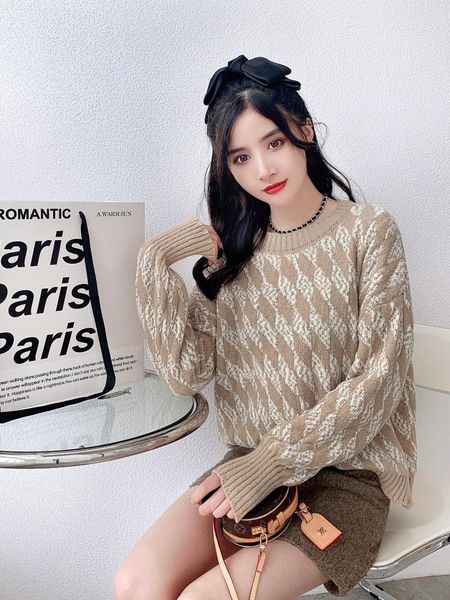 women's sweaters real s spot pattern long sleeve round neck fall and winter outer wear, White;black
women's sweaters real s spot pattern long sleeve round neck fall and winter outer wear, White;black