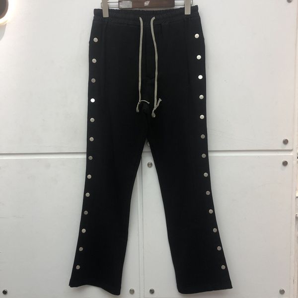 2021 new black single breasted pants men women drawstring cargo multifunctional flap pockets overalls clothing ubzs
2021 new black single breasted pants men women drawstring cargo multifunctional flap pockets overalls clothing ubzs
