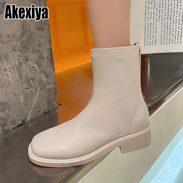 boots 2021 autumn women leather ankle fashion female mid thick heels elegant lady black square toe zip shoes bc1858
boots 2021 autumn women leather ankle fashion female mid thick heels elegant lady black square toe zip shoes bc1858