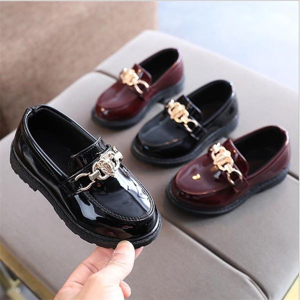 flat shoes girls' leather 2021 autumn british style boys student girls metal chain soft-soled princess fashion flats kids, Black;grey 
flat shoes girls' leather 2021 autumn british style boys student girls metal chain soft-soled princess fashion flats kids, Black;grey