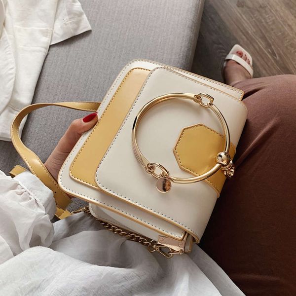 elegant female metal ring tote bag summer pu leather women's digner handbag chain shoulder msenger
elegant female metal ring tote bag summer pu leather women's digner handbag chain shoulder msenger