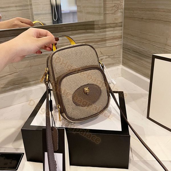 classic phone bags luxurys designers 1955 shoulder bag cellphone handbag messenger women girl totes fashion handbags cross body clutch lugga
classic phone bags luxurys designers 1955 shoulder bag cellphone handbag messenger women girl totes fashion handbags cross body clutch lugga