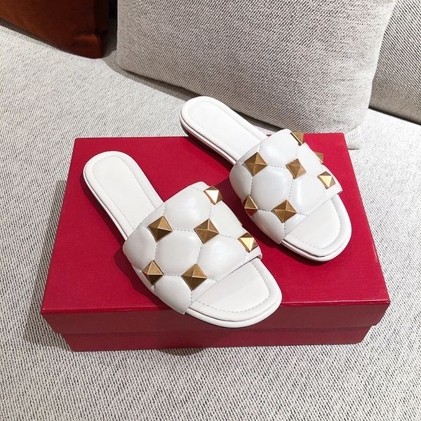 2021ss fashion trend women sandals flat slippers flip flops beach indoor outdoor breathable shoes summer rivets slippers 6 colors lazy sanda, Black
2021ss fashion trend women sandals flat slippers flip flops beach indoor outdoor breathable shoes summer rivets slippers 6 colors lazy sanda, Black