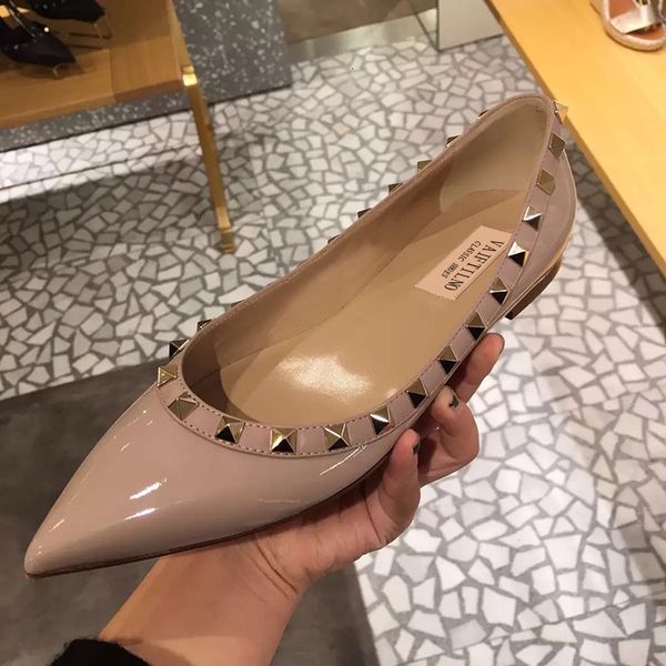 luxury dress shoes women's 2021 rivet pointed flat v liuding low single sho with large size spring and summer sandals, Black
luxury dress shoes women's 2021 rivet pointed flat v liuding low single sho with large size spring and summer sandals, Black