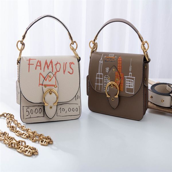 2021 c bag leather graffiti printing one shoulder messenger portable chain leisure women's batch luxuryss designerss yw
2021 c bag leather graffiti printing one shoulder messenger portable chain leisure women's batch luxuryss designerss yw
