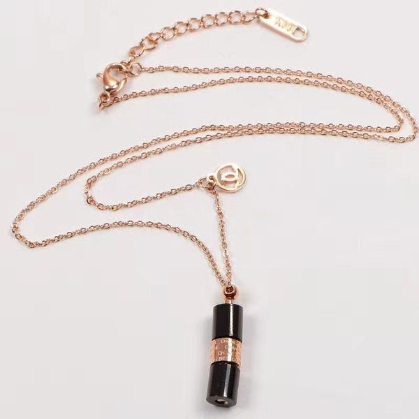 chains cylindrical letter pendant necklace plated with 18k titanium steel, Silver
chains cylindrical letter pendant necklace plated with 18k titanium steel, Silver
