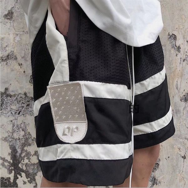 2021 breathable anti-pilling basketball fitness five new dry fast sports men's shorts hux3, White;black
2021 breathable anti-pilling basketball fitness five new dry fast sports men's shorts hux3, White;black