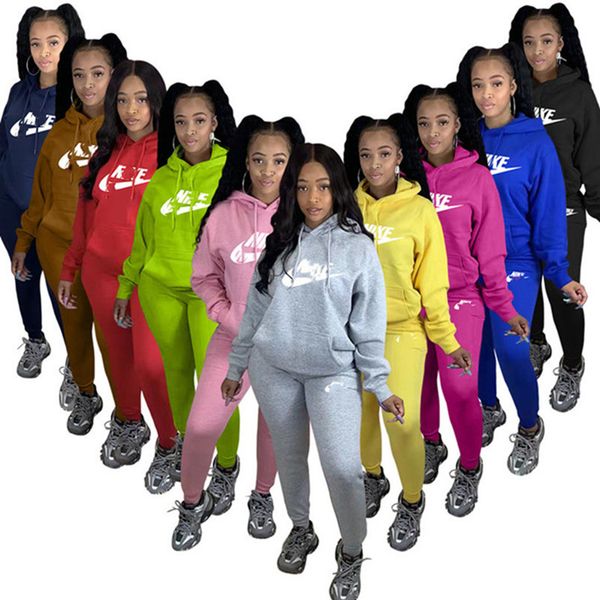2022 brand designer women letter tracksuits winter fall solid color fleece 2 piece set pullover hoodies pants hooded sports suit fashion out, Gray
2022 brand designer women letter tracksuits winter fall solid color fleece 2 piece set pullover hoodies pants hooded sports suit fashion out, Gray