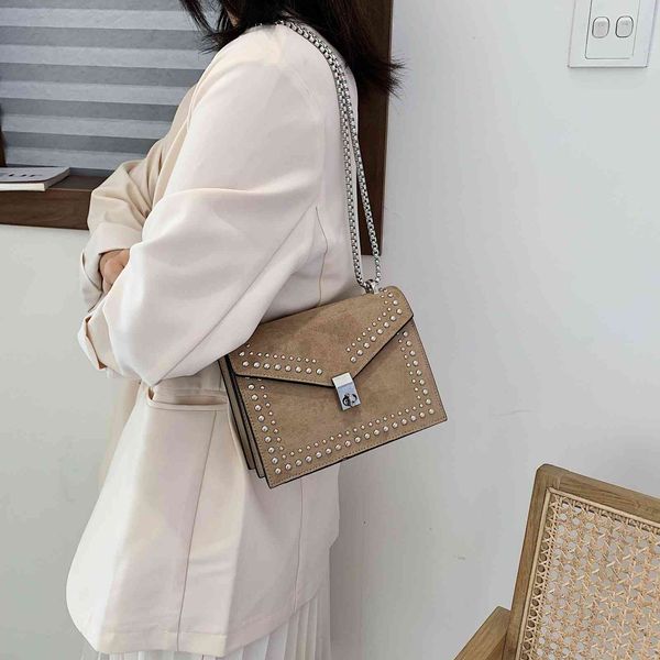 scrub leather brand designer shoulder simple bags for women 2021 chain rivet luxury crossbody bag female fashion small handbags lj210203
scrub leather brand designer shoulder simple bags for women 2021 chain rivet luxury crossbody bag female fashion small handbags lj210203