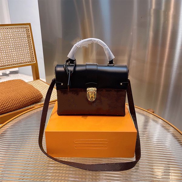 2021 popular style fashion bags designer ladies luxury one-shoulder presbyopic handbag messenger bag
2021 popular style fashion bags designer ladies luxury one-shoulder presbyopic handbag messenger bag