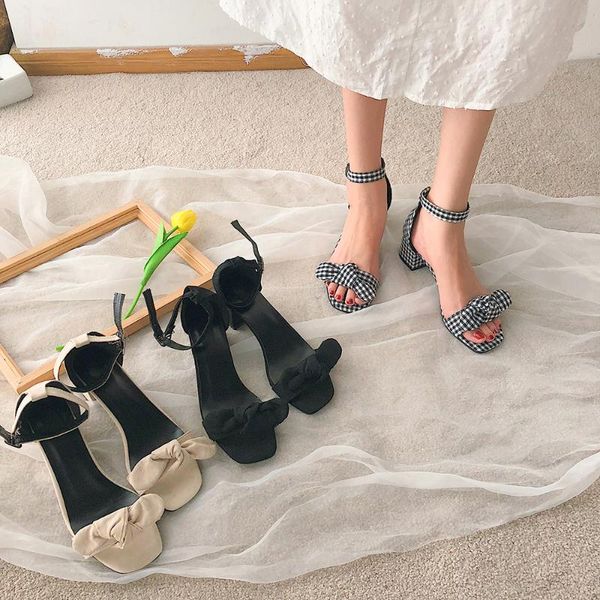 dress shoes 2021 summer sandals female fairy wind net red wild bow tie thick with a word buckle korean version of high heels tide, Black
dress shoes 2021 summer sandals female fairy wind net red wild bow tie thick with a word buckle korean version of high heels tide, Black
