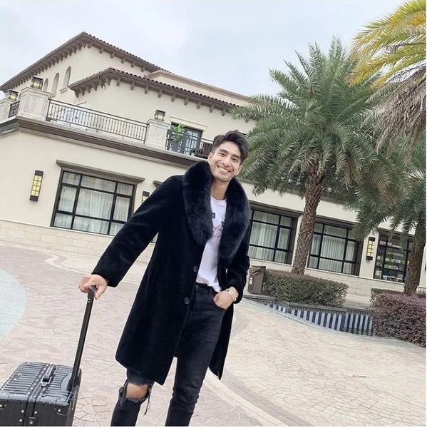 black long fleece men's fur coat stand collar retro comfortable windproof and warm fashion travel commuter
black long fleece men's fur coat stand collar retro comfortable windproof and warm fashion travel commuter