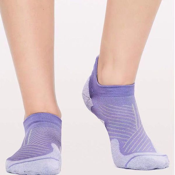 lulu same female yoga breathable mesh anti odor functional socks fitness running socks towel bottom socks c0224, Black
lulu same female yoga breathable mesh anti odor functional socks fitness running socks towel bottom socks c0224, Black