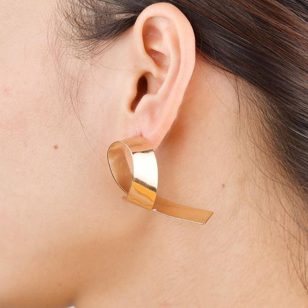 stud gereit 2021 fashion punk gold metal earrings geometric cross twist big statement for women jewelry brincos, Golden;silver
stud gereit 2021 fashion punk gold metal earrings geometric cross twist big statement for women jewelry brincos, Golden;silver