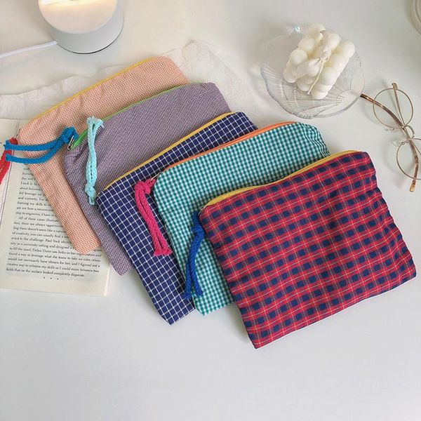 cosmetic bags & cases fashion plaid bag cotton fabric women travel make up zipper pouch japan style female toiletry wash 2021 
cosmetic bags & cases fashion plaid bag cotton fabric women travel make up zipper pouch japan style female toiletry wash 2021
