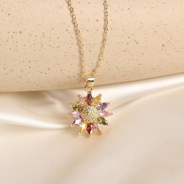 pendant necklaces 2021 korean design fashion jewelry exquisite copper inlay zircon color daisy elegant female clavicle necklace, Silver
pendant necklaces 2021 korean design fashion jewelry exquisite copper inlay zircon color daisy elegant female clavicle necklace, Silver