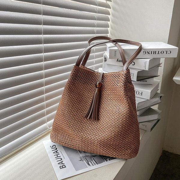 evening bags high-quality ladies retro art shoulder bag 2021 summer tassel female casual bucket small fresh straw woven
evening bags high-quality ladies retro art shoulder bag 2021 summer tassel female casual bucket small fresh straw woven