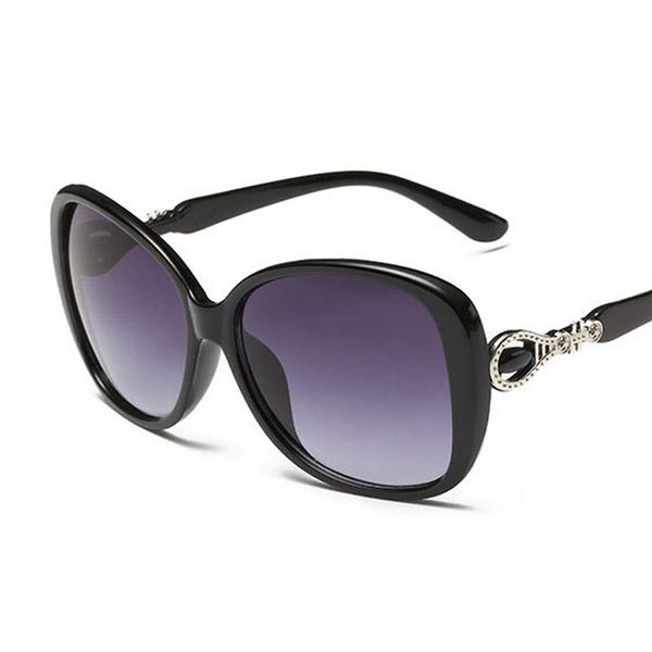 sunglasses women big frame 2021 fashion colorful anti uv400 sun glasses outdoor girls eyewear gafas oculos de black red white, White;black
sunglasses women big frame 2021 fashion colorful anti uv400 sun glasses outdoor girls eyewear gafas oculos de black red white, White;black