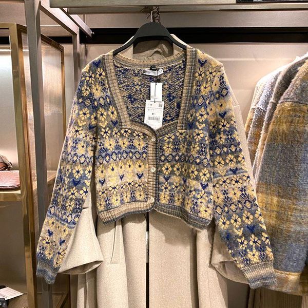women's vests retro square collar jacquard knitted cardigan sweater coat female 05802007044 women clothes winter, Black;white
women's vests retro square collar jacquard knitted cardigan sweater coat female 05802007044 women clothes winter, Black;white
