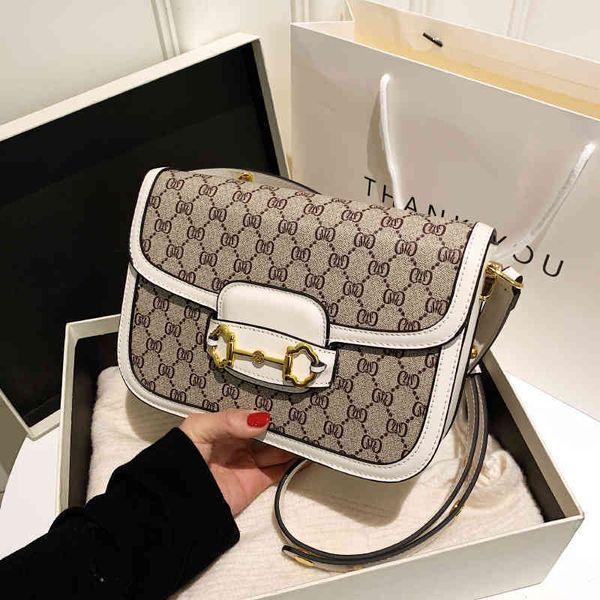 2022 factory wholesale women spring fashion women's messenger bag bag small and versatile one shoulder
2022 factory wholesale women spring fashion women's messenger bag bag small and versatile one shoulder