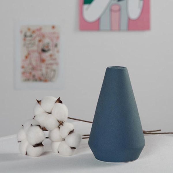 vases dried flower vase living room modern minimalist decoration small fresh arrangement
vases dried flower vase living room modern minimalist decoration small fresh arrangement