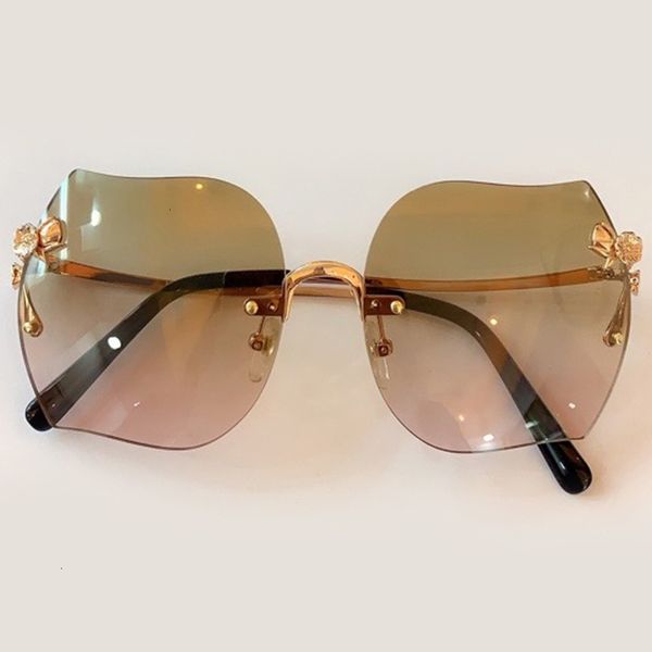 oversized 2021 new sunglasses women with fashion big brand gradient sun glasses for men uv400 c8r1, White;black
oversized 2021 new sunglasses women with fashion big brand gradient sun glasses for men uv400 c8r1, White;black