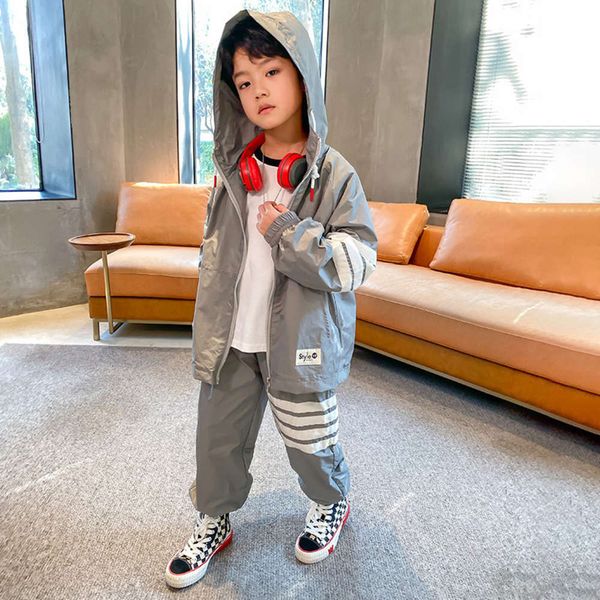 suit boys' long spring cotton and autumn sleeve westernized sports sweater, White
suit boys' long spring cotton and autumn sleeve westernized sports sweater, White