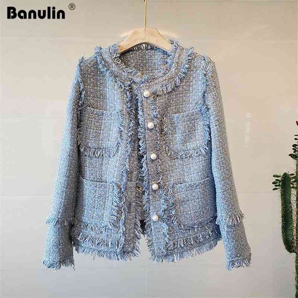runway autumn and winter luxury tweed small fragrance coat round neck single-breasted pockets tassel women jacket female 210603, Black;brown
runway autumn and winter luxury tweed small fragrance coat round neck single-breasted pockets tassel women jacket female 210603, Black;brown