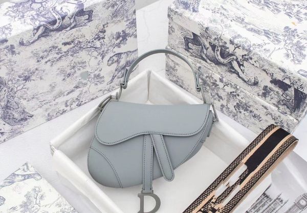 fashion handbags designer handbag messenger bag pink grey orange white black crossbody shoulder bags pochette onthego(25.5x20x6.5cm)
fashion handbags designer handbag messenger bag pink grey orange white black crossbody shoulder bags pochette onthego(25.5x20x6.5cm)