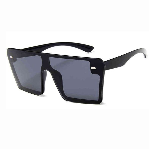 selling ladi square pc sun glass with rivet oversized one piece lens sunglass, White;black
selling ladi square pc sun glass with rivet oversized one piece lens sunglass, White;black