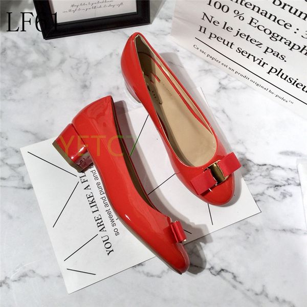 2021 new arrivals luxury pointed toe women sandals candy color back strap elastic band slides yellow/green/pink/blue/black dress shoes
2021 new arrivals luxury pointed toe women sandals candy color back strap elastic band slides yellow/green/pink/blue/black dress shoes