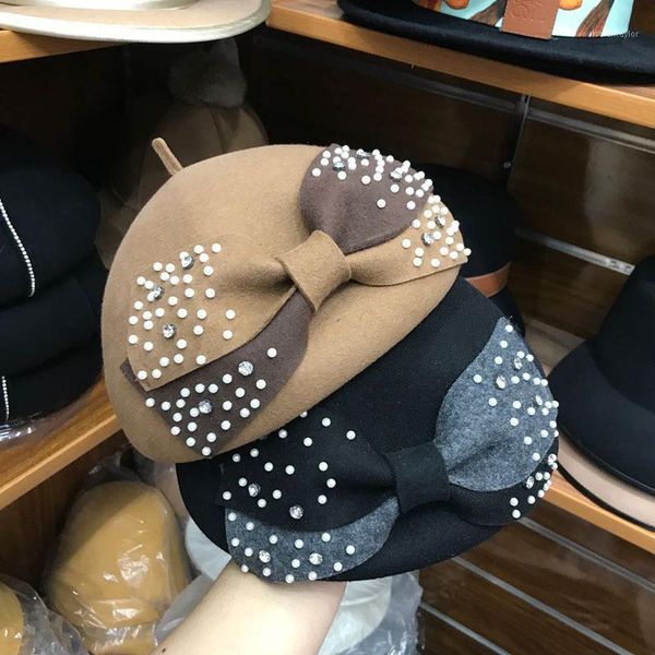 202109-qiaoyou-pearl autumn winter wool color patchwork bowknot formal lady beret hat women leisure dinner berets, Blue;gray
202109-qiaoyou-pearl autumn winter wool color patchwork bowknot formal lady beret hat women leisure dinner berets, Blue;gray