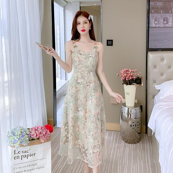 casual dresses 2021 suspender gentle temperament summer chiffon fairy super xiansen mesh floral dress girl, Black;gray
casual dresses 2021 suspender gentle temperament summer chiffon fairy super xiansen mesh floral dress girl, Black;gray