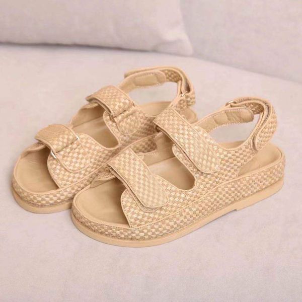 2021 new comfortable fashion leather sandals suede middle heel 3cm sandals high heels summer sandals size 35-40, Black
2021 new comfortable fashion leather sandals suede middle heel 3cm sandals high heels summer sandals size 35-40, Black