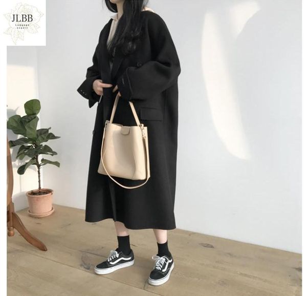 casual large capacity totes designer wide strap women handbags luxury pu leather shoulder crossbody bags buckets bag lady purses
casual large capacity totes designer wide strap women handbags luxury pu leather shoulder crossbody bags buckets bag lady purses