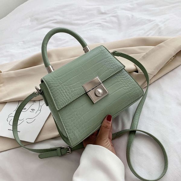 ranhuang 2021 fashion women's flap pu leather small handbags girls alligator shoulder bags green msenger a1832
ranhuang 2021 fashion women's flap pu leather small handbags girls alligator shoulder bags green msenger a1832