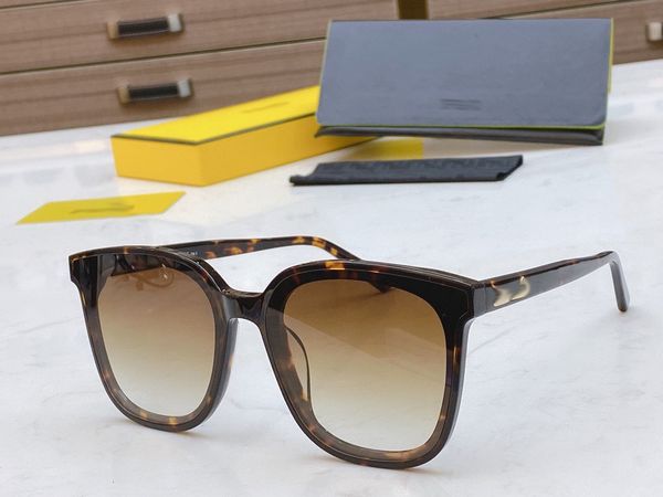 2021 new designer sunglasses for men and women glasses outdoor sunshade framework fashion classic sunglasses 16, White;black
2021 new designer sunglasses for men and women glasses outdoor sunshade framework fashion classic sunglasses 16, White;black