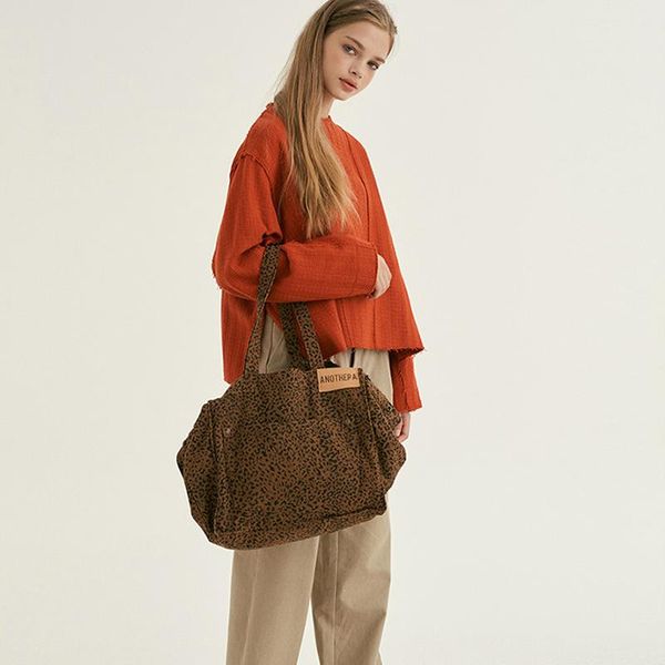retro classic evening bags vintage leopard large tote women shoulder designer canvas lady handbags casual big shopper bag retro female purse
retro classic evening bags vintage leopard large tote women shoulder designer canvas lady handbags casual big shopper bag retro female purse