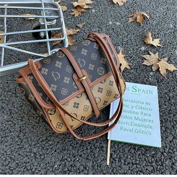 outlet sale 80% off bag women's new version single shoulder messenger small square bag underarm
outlet sale 80% off bag women's new version single shoulder messenger small square bag underarm