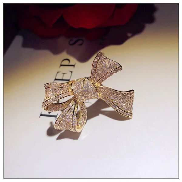 cluster rings luxury and exquisite ladies engagement bow fashion jewelry big gold ring bearing zircon party silver, Golden;silver
cluster rings luxury and exquisite ladies engagement bow fashion jewelry big gold ring bearing zircon party silver, Golden;silver