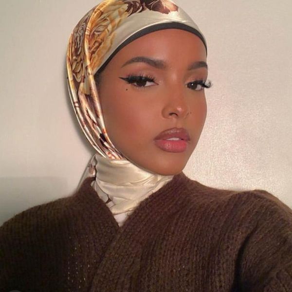 scarves 90*90cm luxe fashion square printed silk head scarf kerchief bandanna female chiffon hijab muslim shawls, Blue;gray
scarves 90*90cm luxe fashion square printed silk head scarf kerchief bandanna female chiffon hijab muslim shawls, Blue;gray