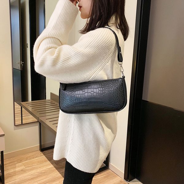elegant baguette handbag women simple long crocodile pattern tote bag clutch bag torebki damskie female shoulder bags for woman
elegant baguette handbag women simple long crocodile pattern tote bag clutch bag torebki damskie female shoulder bags for woman