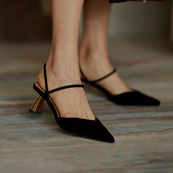 sandals metal high heels ladies pumps vintage genuine leather for girls poined toe 2021 party woking shoes woman, Black
sandals metal high heels ladies pumps vintage genuine leather for girls poined toe 2021 party woking shoes woman, Black