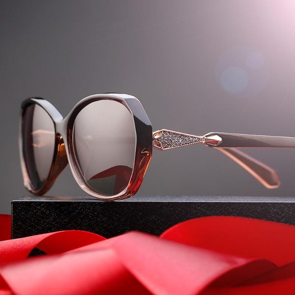 sunglasses 2021 women's sun glasses polarized gradient lens luxury ladies designer eyewear accessories for women 3170, White;black
sunglasses 2021 women's sun glasses polarized gradient lens luxury ladies designer eyewear accessories for women 3170, White;black