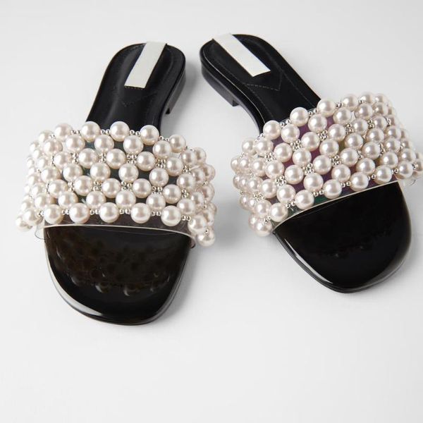 2021 new women's shoes black decorated pearls flat leather sandals women's low heel roman sandals
2021 new women's shoes black decorated pearls flat leather sandals women's low heel roman sandals